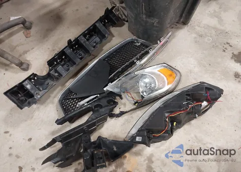 2014 Chevrolet Impala Limited Ltz z USA, uszkodzony, nr VIN 2G1WC5E35E1187659